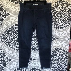 Old Navy Elastic Waist Rockstar Jeggings
